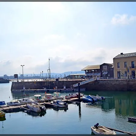 Casa de hóspedes Centro 3*